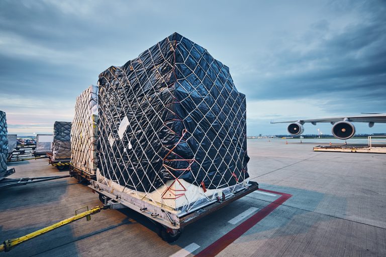 Loading cargo into anairplane